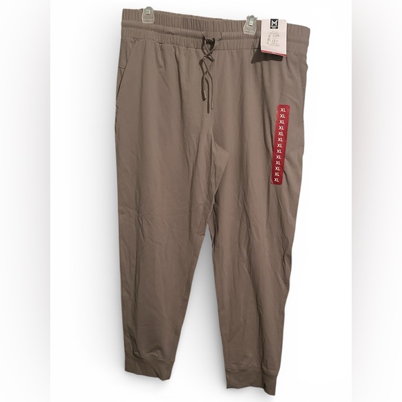 Members Mark Women’s Travel Jogger - Picture 3 of 4